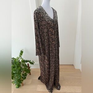 DIAMOND TEA Vintage Full Length Kaftan Loungewear Tiger Print Velour Retro